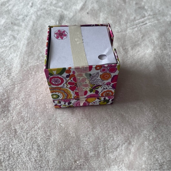 Vera Bradley Pink Floral Vintage Clementine Note‎ Cube with Blank Sheets - Picture 4 of 7